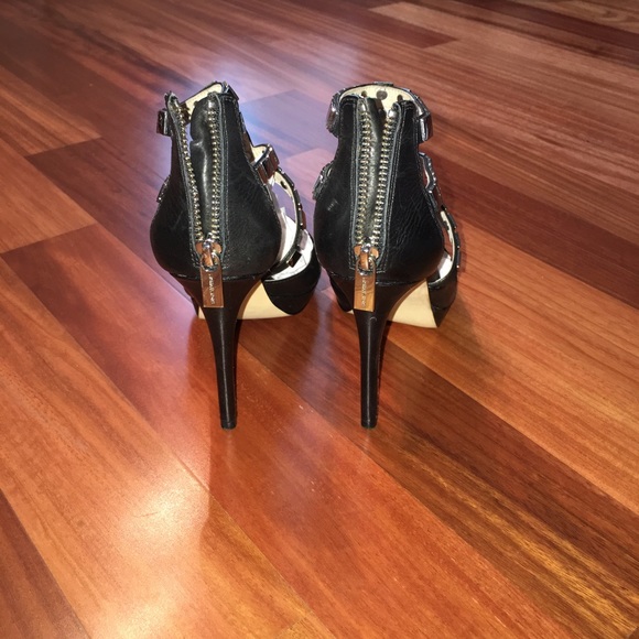 Michael Kors platform heels - Picture 2 of 4